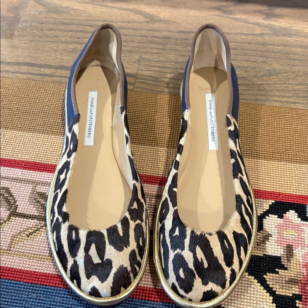 Diane Von Furstenberg Botswana Leopard Print flats size 9. Never worn